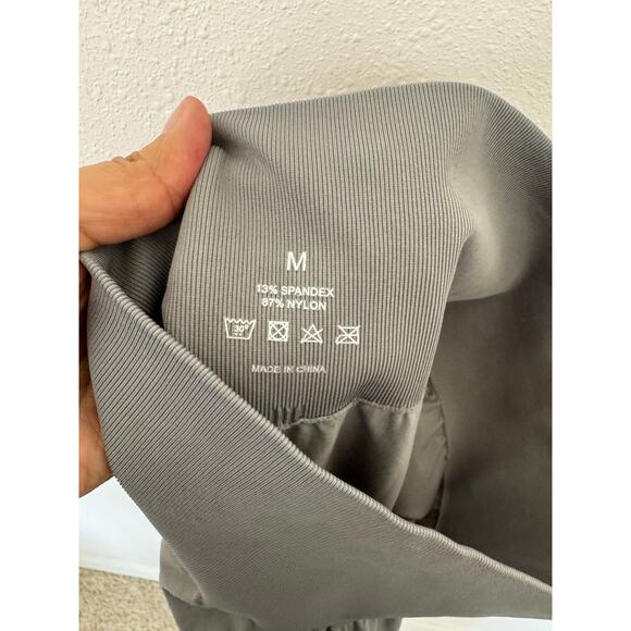 NVGTN Gray Seamless Scrunch High Waist Leggings Size Medium - Picture 6 of 7